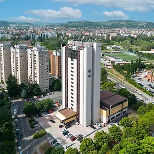 Western Tower Szálloda